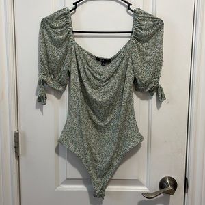NWT Lulu’s Bodysuit